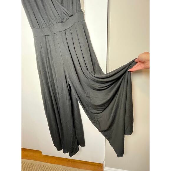 Halara V Neck Short Sleeve Side Pocket Wide Leg Flowy Waffle Casual Jumpsuit NWT - Picture 4 of 16